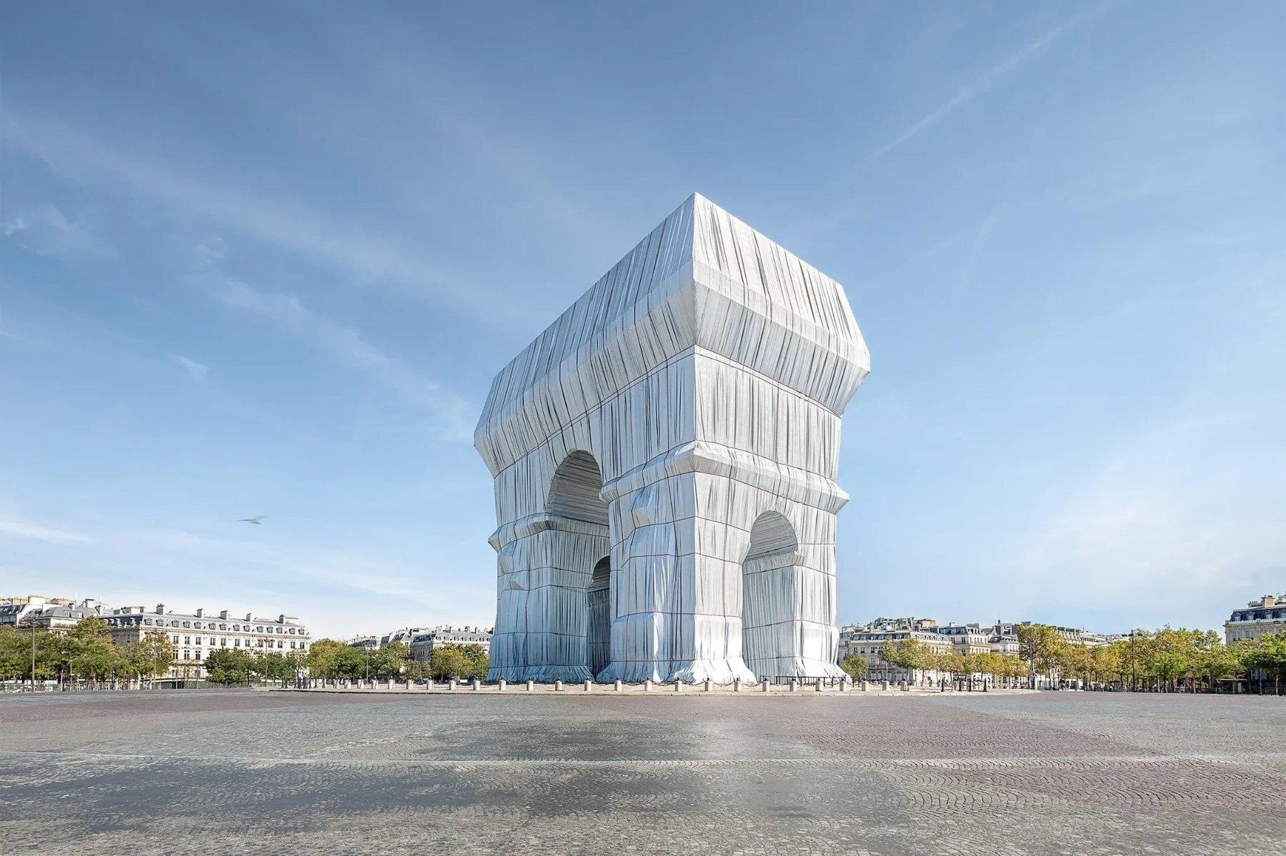 Arc de Triomphe Wrapped – Fine-Art-Fotografie von Daniel Stauch